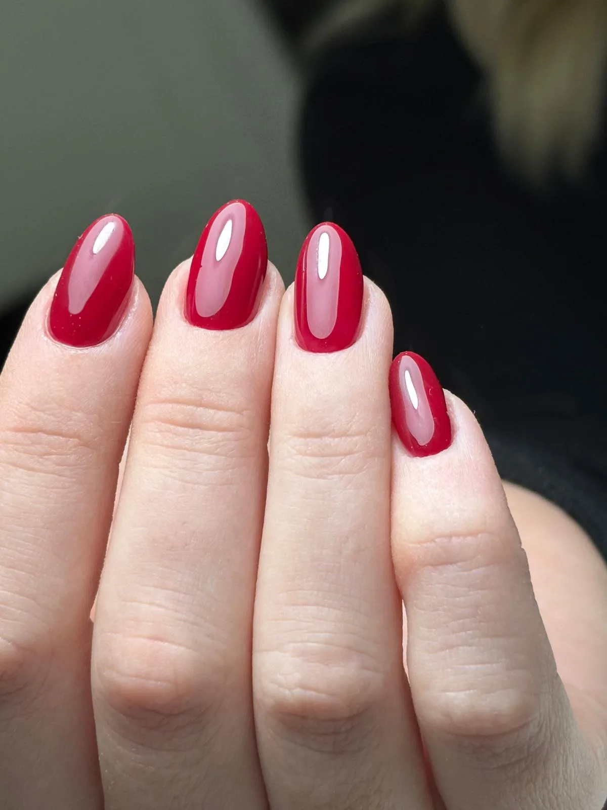 Bordo protez tırnak kırmızı nail art uygulama sonucu