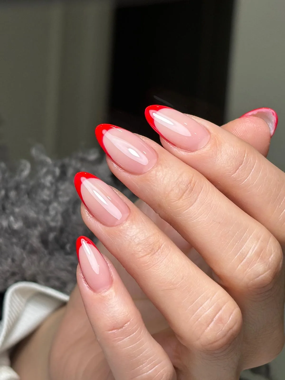 Kırmızı nail art french protez tırnak uygulama sonucu