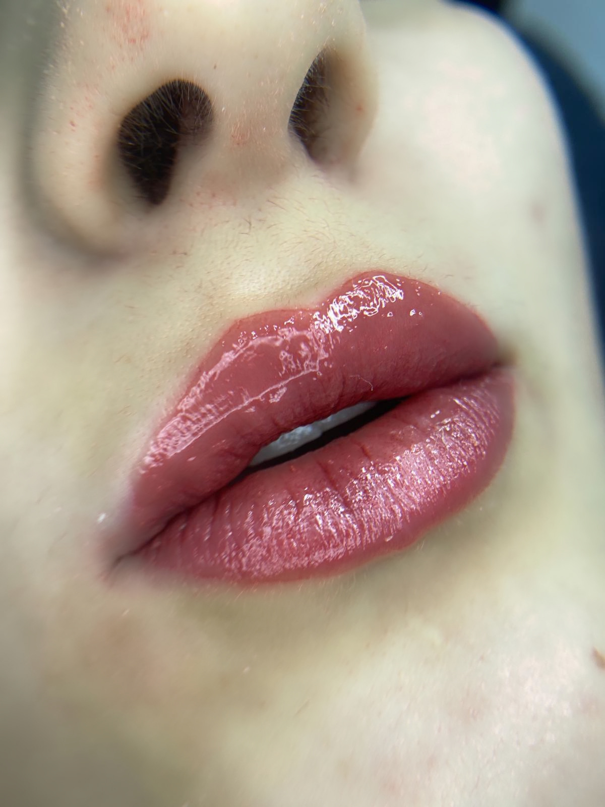 Eyeliner uygulaması