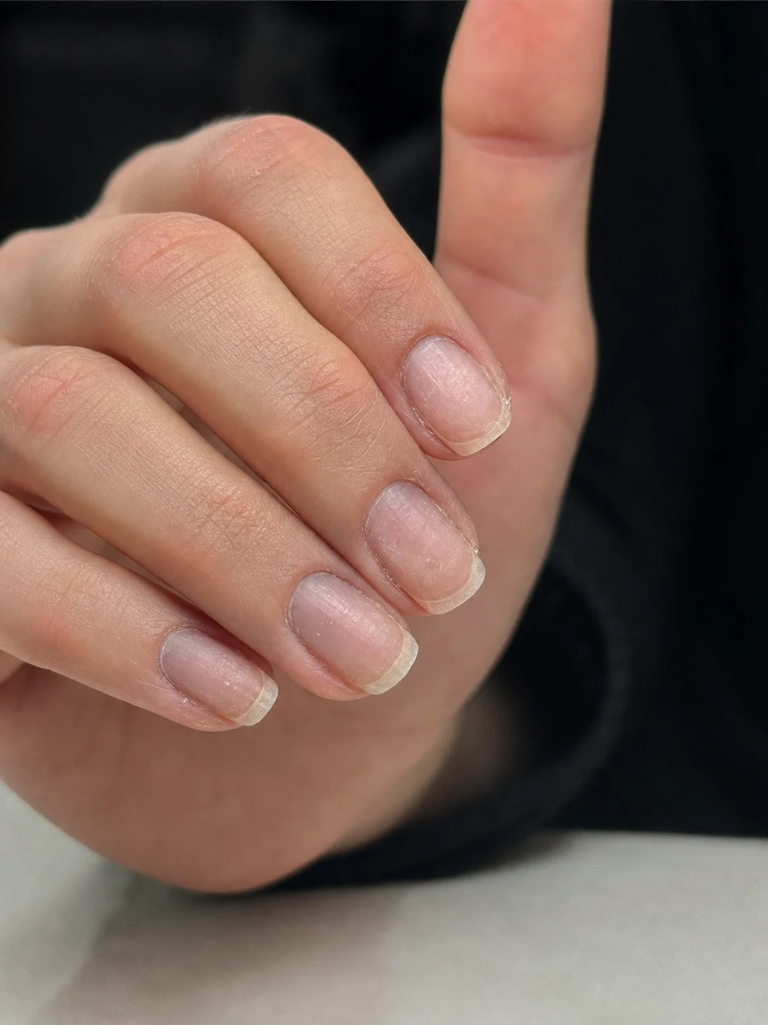 Mavi nail art öncesi doğal tırnak